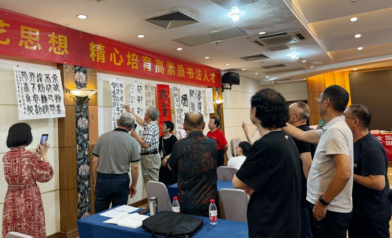 王德恭导师点评学友作品